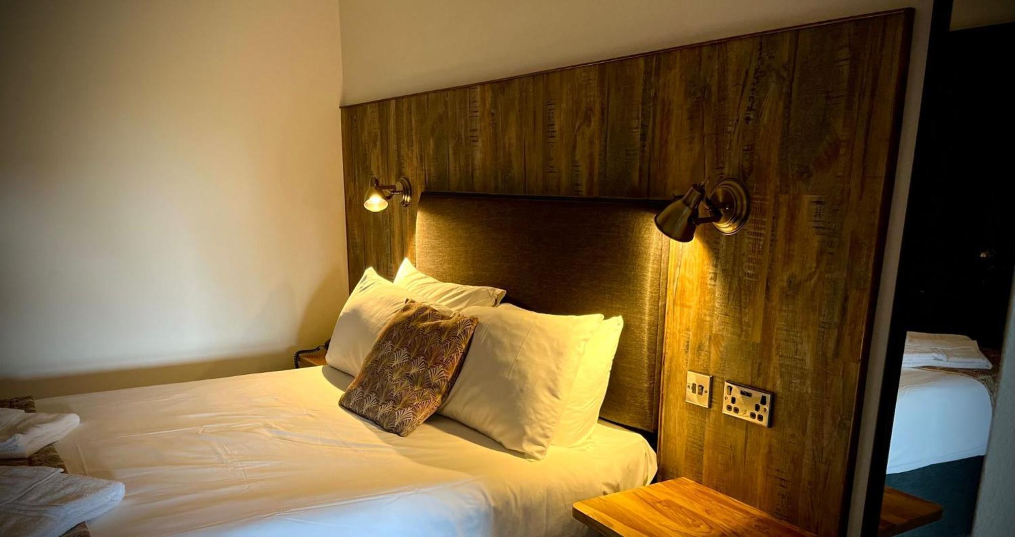 Hotel The Blue Boar à Alcester Extérieur photo